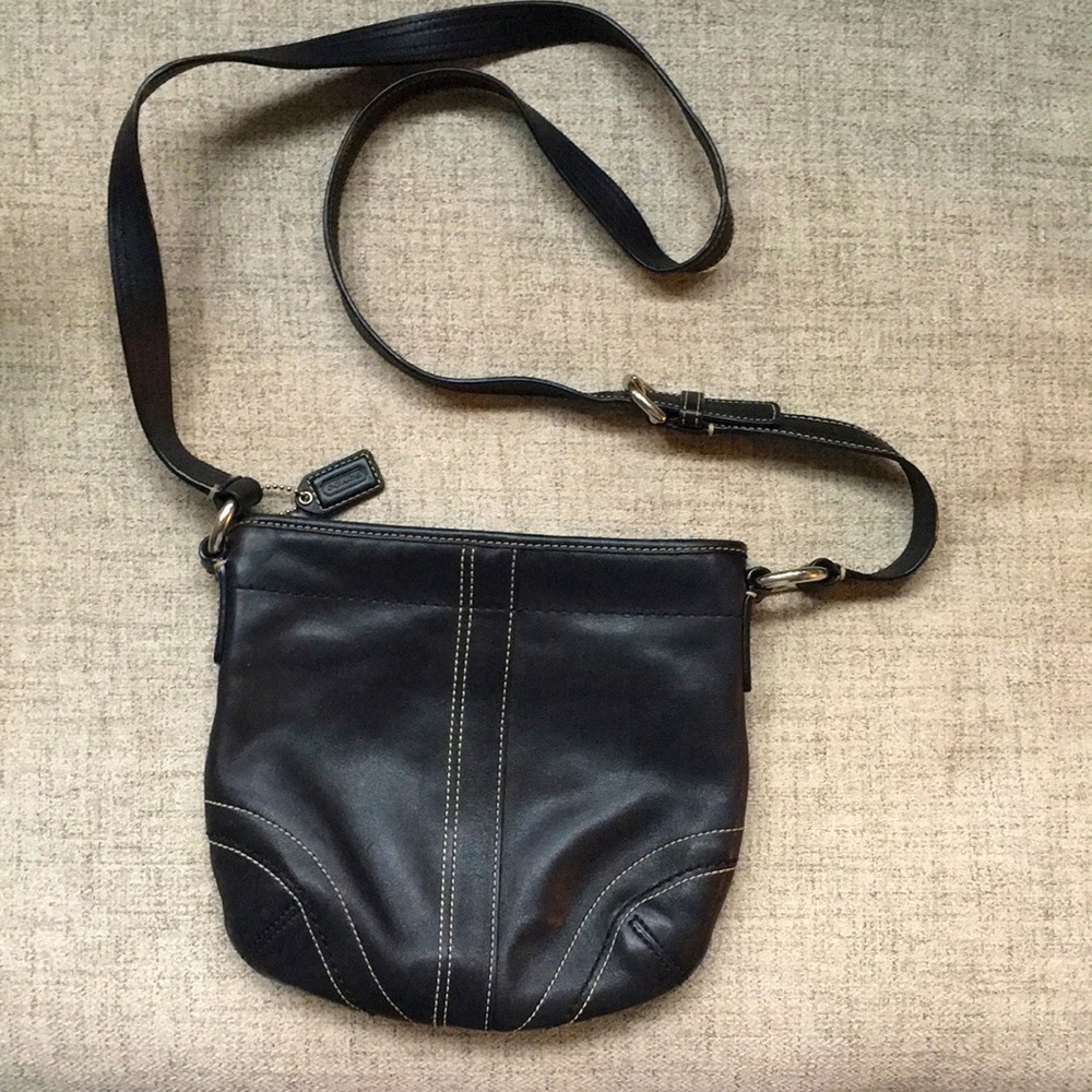 Coach black leather shoulder bag